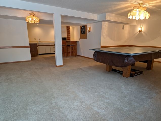 684 Sioux Drive, Freeport, IL 61032