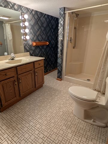 684 Sioux Drive, Freeport, IL 61032