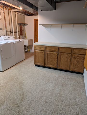 684 Sioux Drive, Freeport, IL 61032