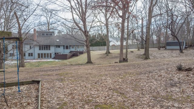 684 Sioux Drive, Freeport, IL 61032