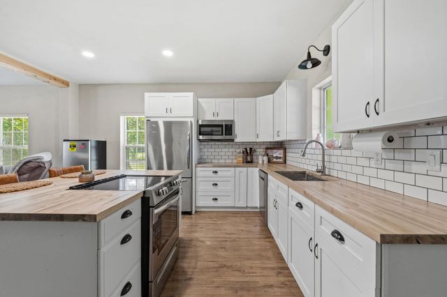 319 County Road 2218, Cleveland, TX 77327