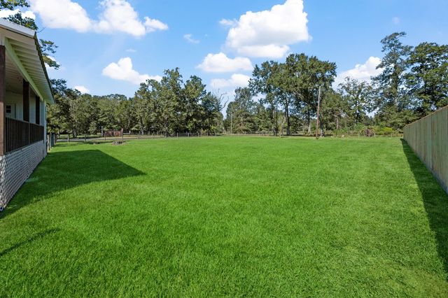 319 County Road 2218, Cleveland, TX 77327