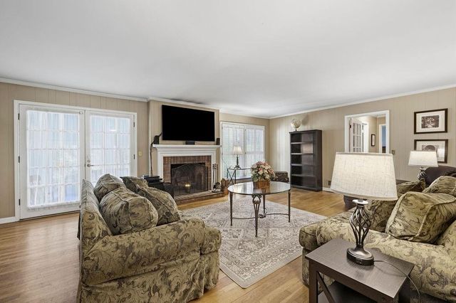 1932 Trumbull Drive, Dunwoody, GA 30338