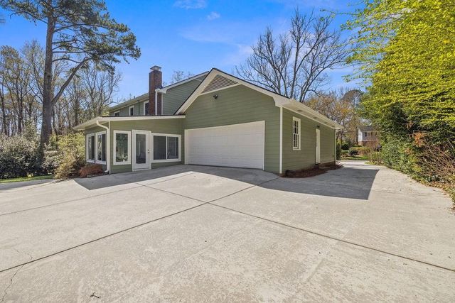 1932 Trumbull Drive, Dunwoody, GA 30338