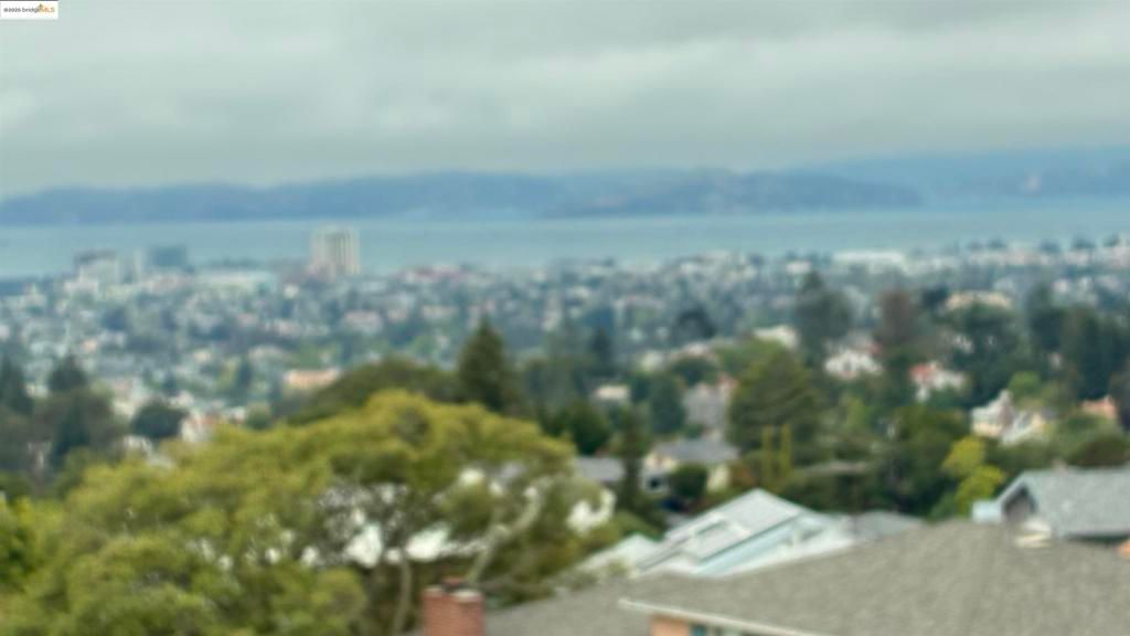 135 Alta Rd, Oakland, CA 94618