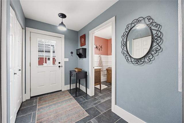 325 N 4th Street, West Branch, IA 52358