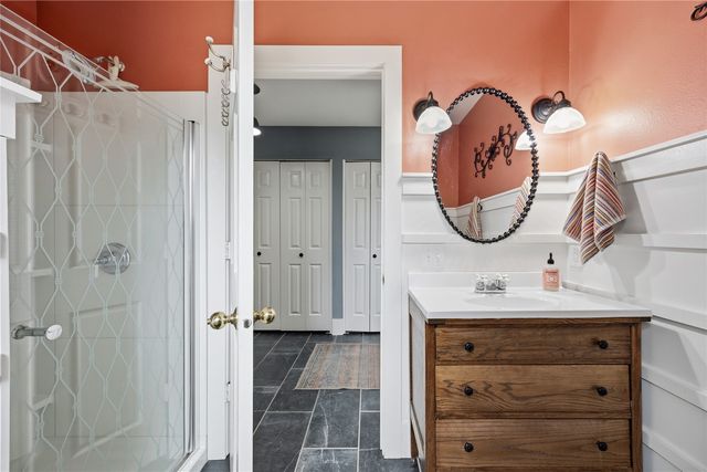 325 N 4th Street, West Branch, IA 52358