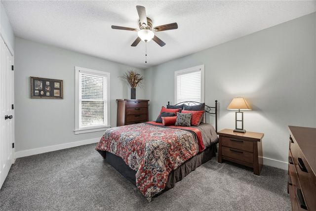 325 N 4th Street, West Branch, IA 52358