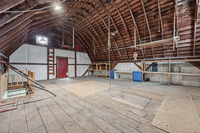 325 N 4th Street, West Branch, IA 52358