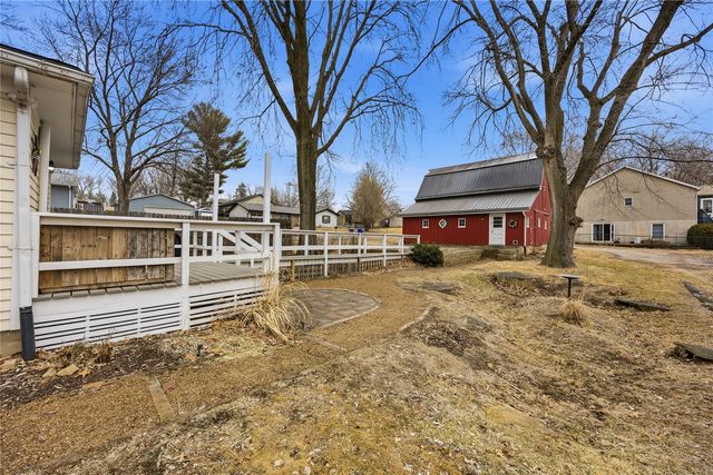 325 N 4th Street, West Branch, IA 52358