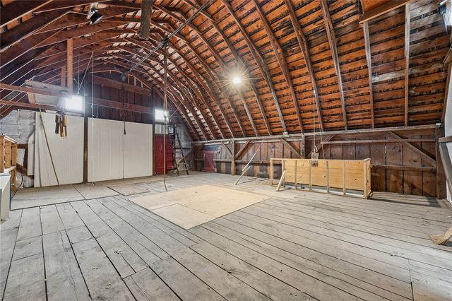 325 N 4th Street, West Branch, IA 52358