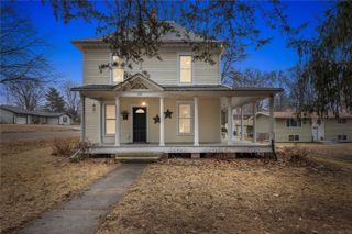 325 N 4th Street, West Branch, IA 52358