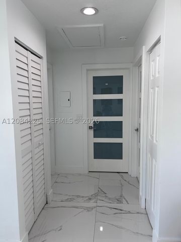1148 Grandview Cir, Royal Palm Beach, FL 33411