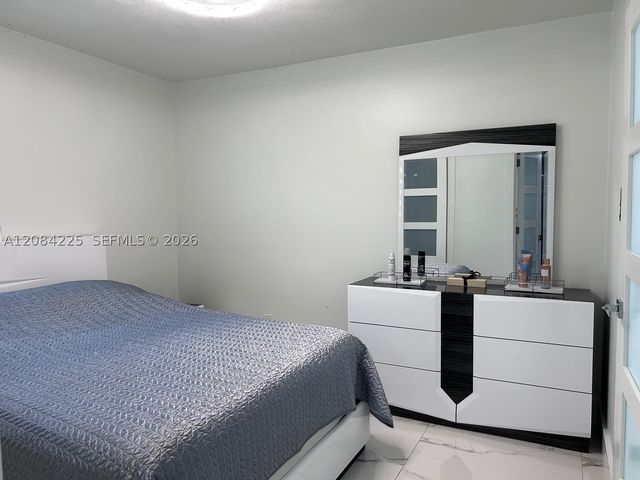 1148 Grandview Cir, Royal Palm Beach, FL 33411