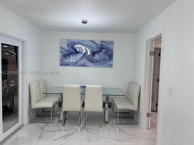 1148 Grandview Cir, Royal Palm Beach, FL 33411