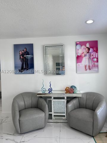 1148 Grandview Cir, Royal Palm Beach, FL 33411