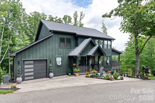 49 Timber Moss Drive, Asheville, NC 28804