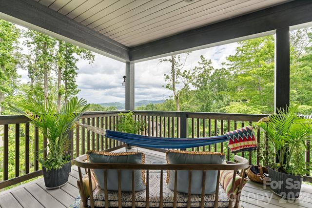 49 Timber Moss Drive, Asheville, NC 28804
