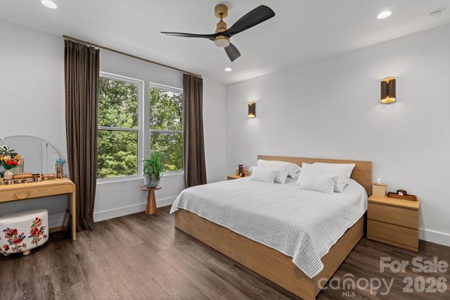 49 Timber Moss Drive, Asheville, NC 28804