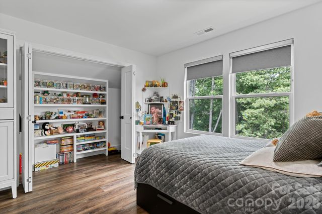 49 Timber Moss Drive, Asheville, NC 28804