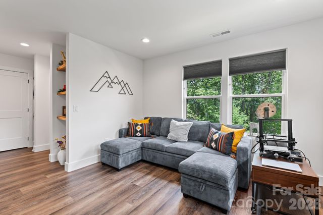 49 Timber Moss Drive, Asheville, NC 28804