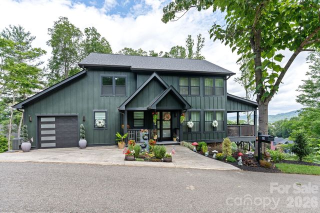 49 Timber Moss Drive, Asheville, NC 28804