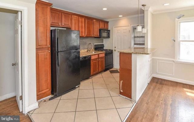 2565 HARLEM AVE, Baltimore, MD 21216