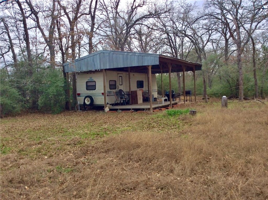 320 Alvina Ulich Street, Somerville, TX 77879 — photo 4