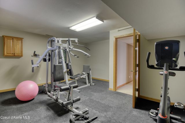 540 Ponder Pt Dr, Sandpoint, ID 83864