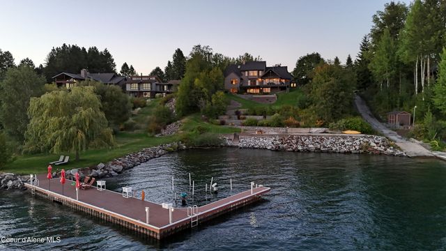 540 Ponder Pt Dr, Sandpoint, ID 83864