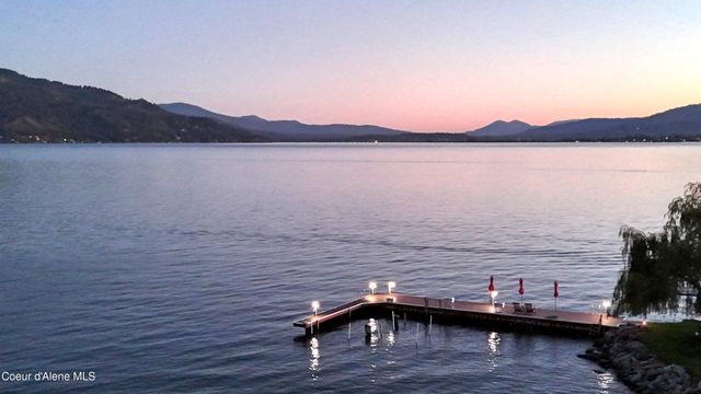 540 Ponder Pt Dr, Sandpoint, ID 83864