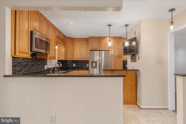 11 FUNKSTOWN RD, Hagerstown, MD 21740