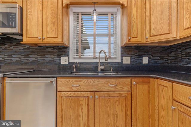 11 FUNKSTOWN RD, Hagerstown, MD 21740