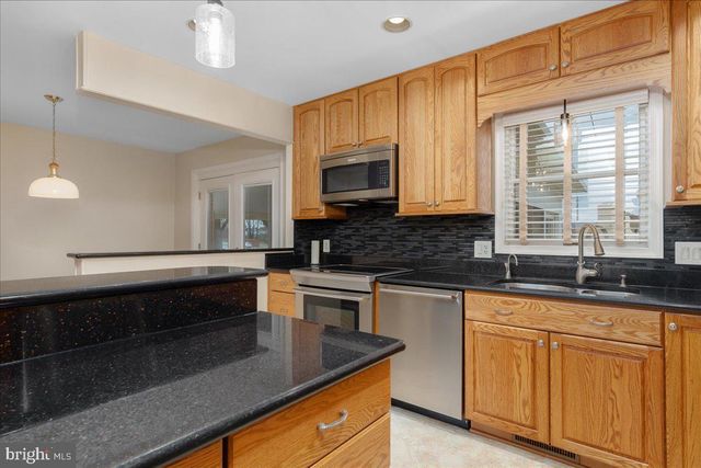 11 FUNKSTOWN RD, Hagerstown, MD 21740