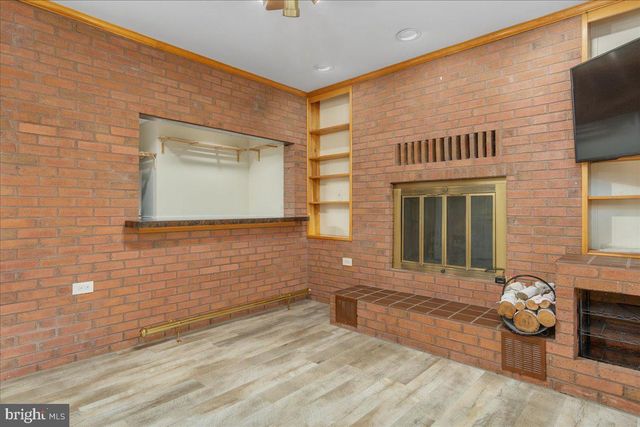 11 FUNKSTOWN RD, Hagerstown, MD 21740