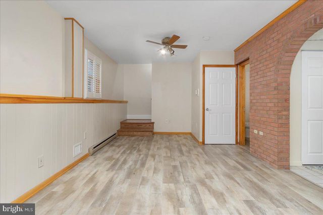 11 FUNKSTOWN RD, Hagerstown, MD 21740