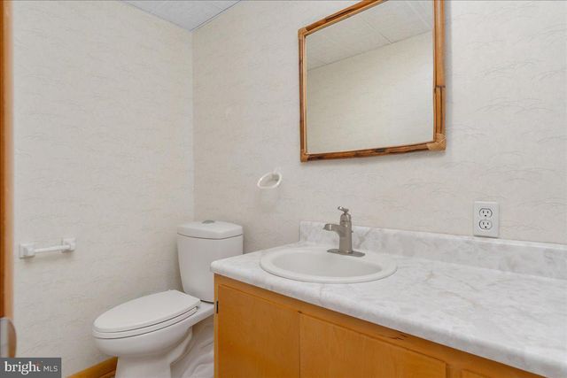 11 FUNKSTOWN RD, Hagerstown, MD 21740