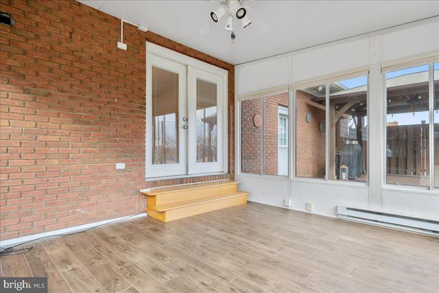 11 FUNKSTOWN RD, Hagerstown, MD 21740