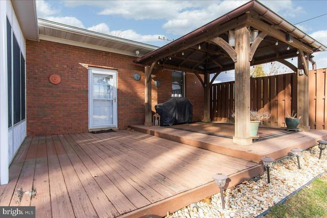 11 FUNKSTOWN RD, Hagerstown, MD 21740