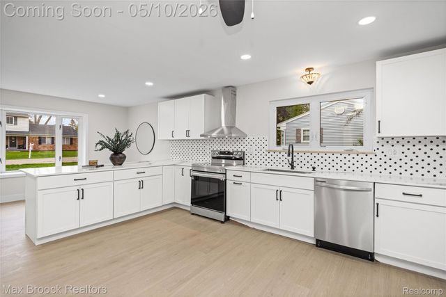 1874 Hopkins Drive, Wixom, MI 48393