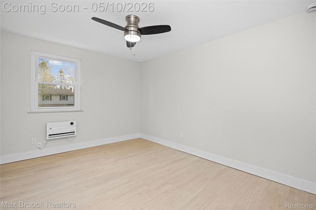 1874 Hopkins Drive, Wixom, MI 48393
