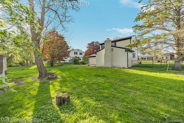 1874 Hopkins Drive, Wixom, MI 48393
