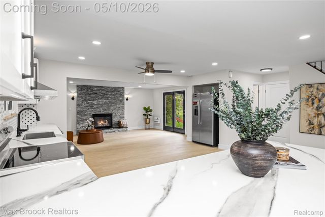 1874 Hopkins Drive, Wixom, MI 48393