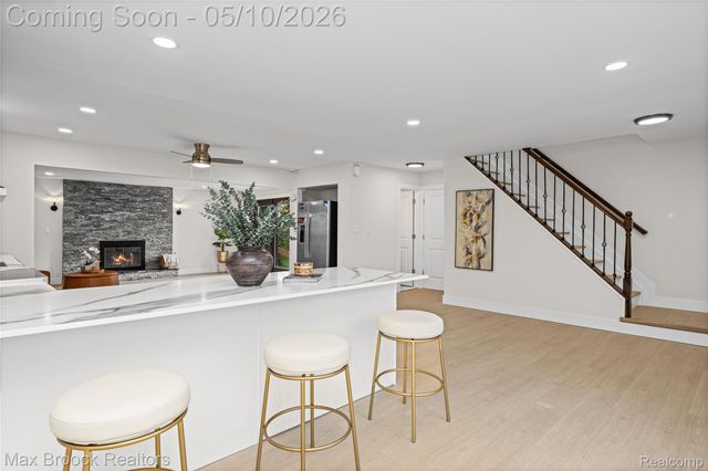 1874 Hopkins Drive, Wixom, MI 48393