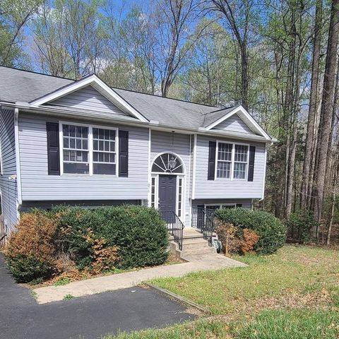 876 CAMPERS LN, Ruther Glen, VA 22546