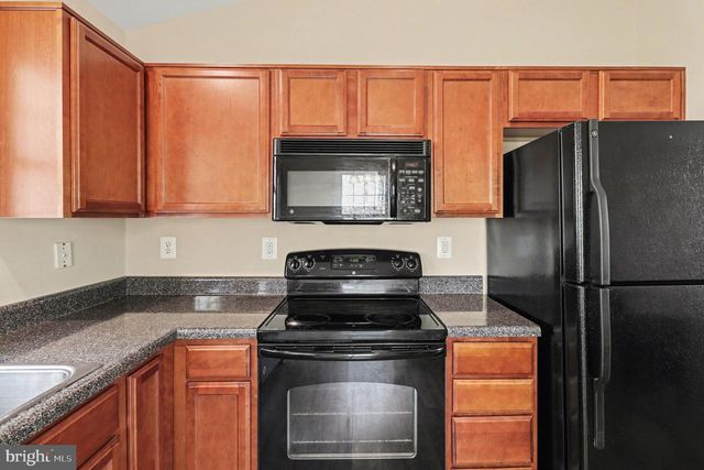 876 CAMPERS LN, Ruther Glen, VA 22546