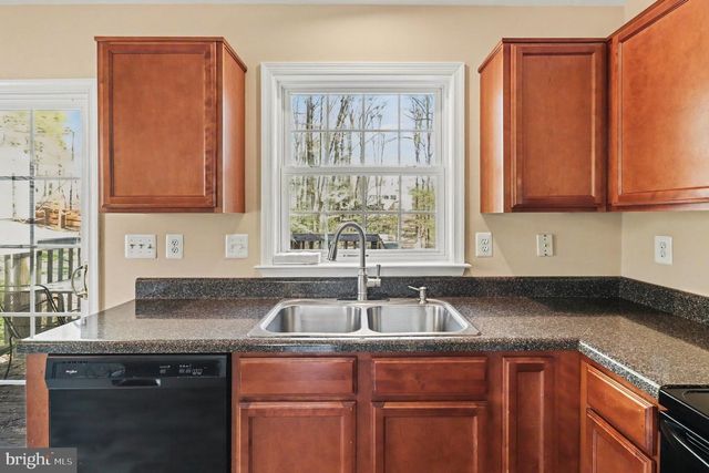 876 CAMPERS LN, Ruther Glen, VA 22546