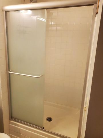 6670 Vernon Avenue S 202, Edina, MN 55436