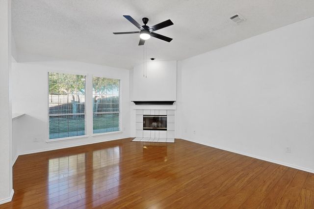 3305 Galaway Bay Drive, Grand Prairie, TX 75052