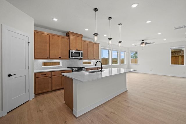7611 Swooping Swallow Lane, Katy, TX 77493